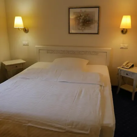 Hotel & Restaurant Drei Konige Grevenbroich