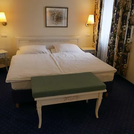 & Restaurant Drei Konige Hotel Grevenbroich